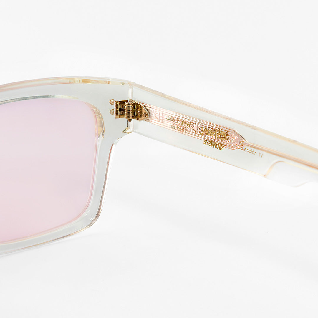 ELITT CLEAR RED
