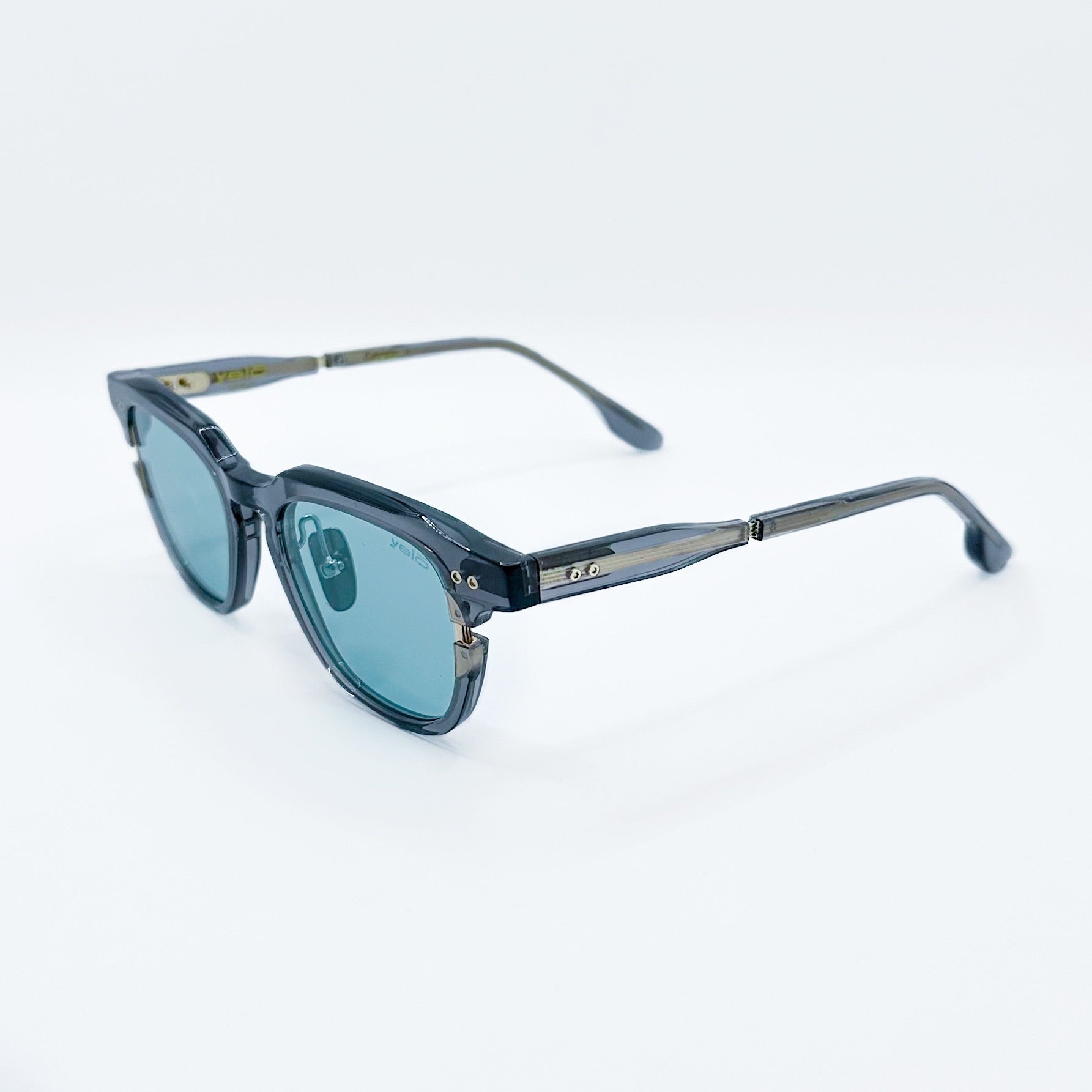 Lentes cuadrados mexicanos
