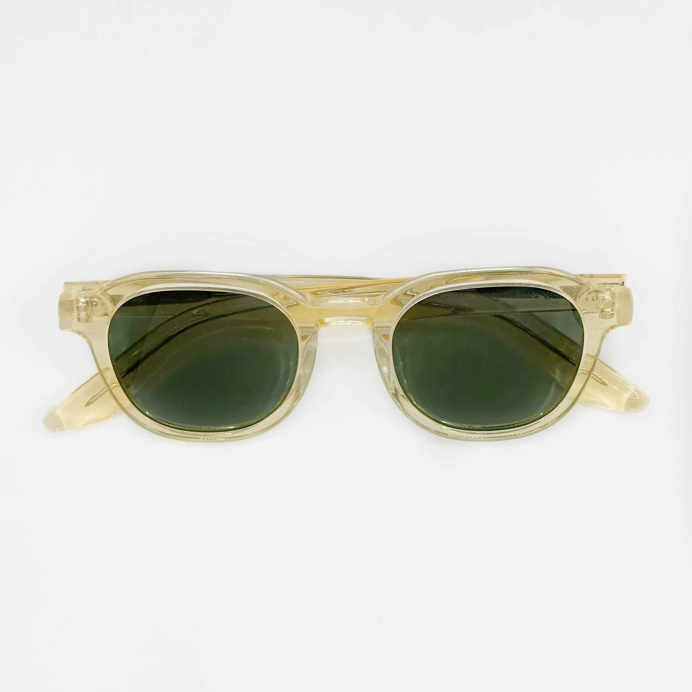 Gleen Clear and Green marca mexicana Yelō Eyewear
