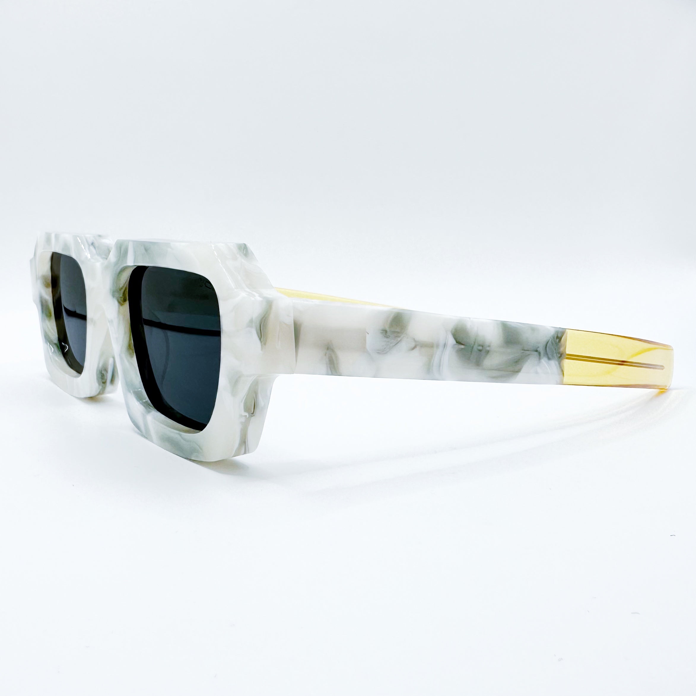 MARBLE WHITE