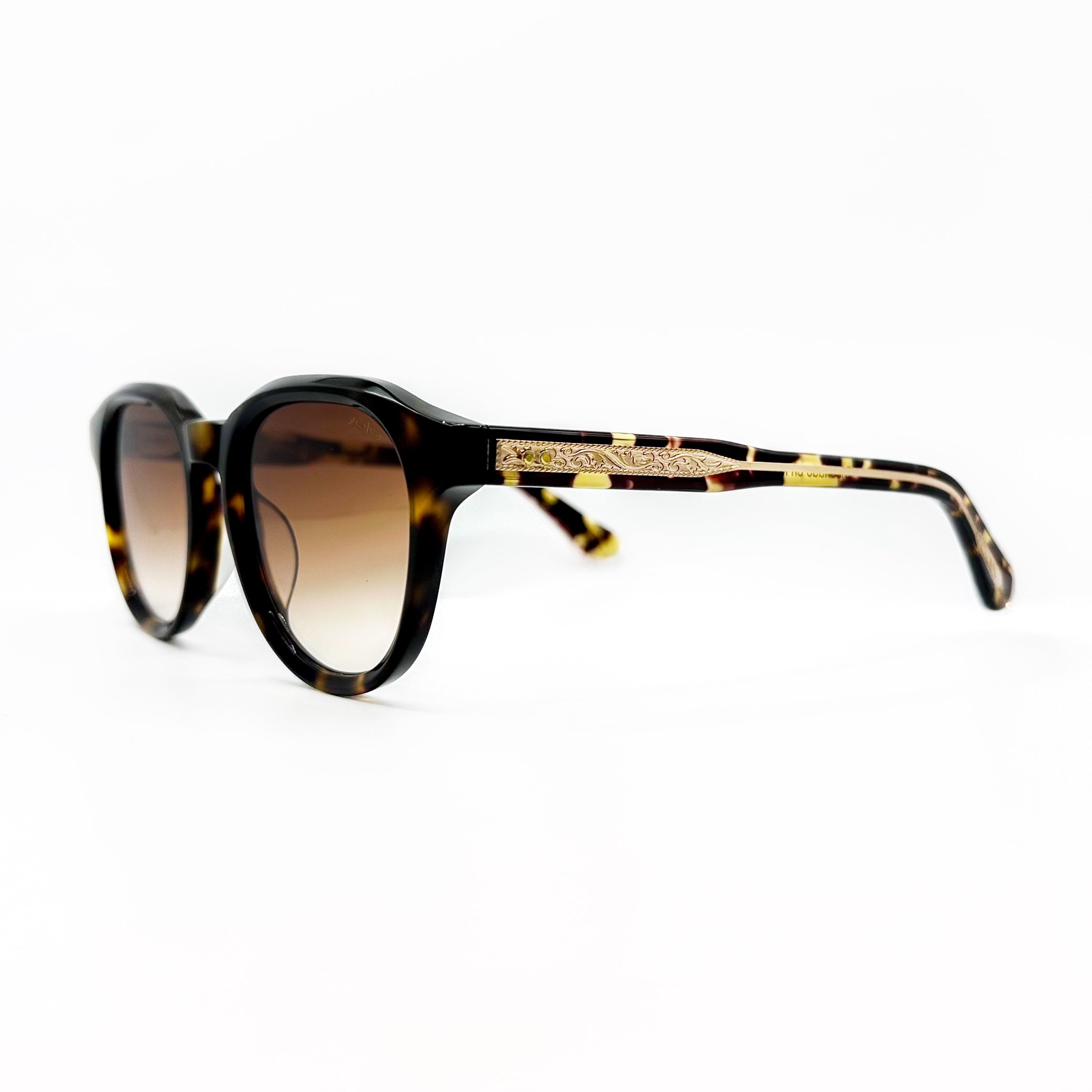 GLEEN 02 BROWN