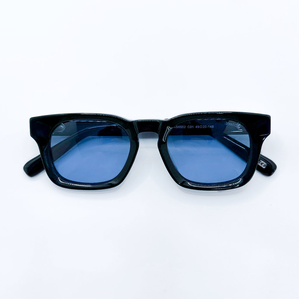 OLIVER BLUE
