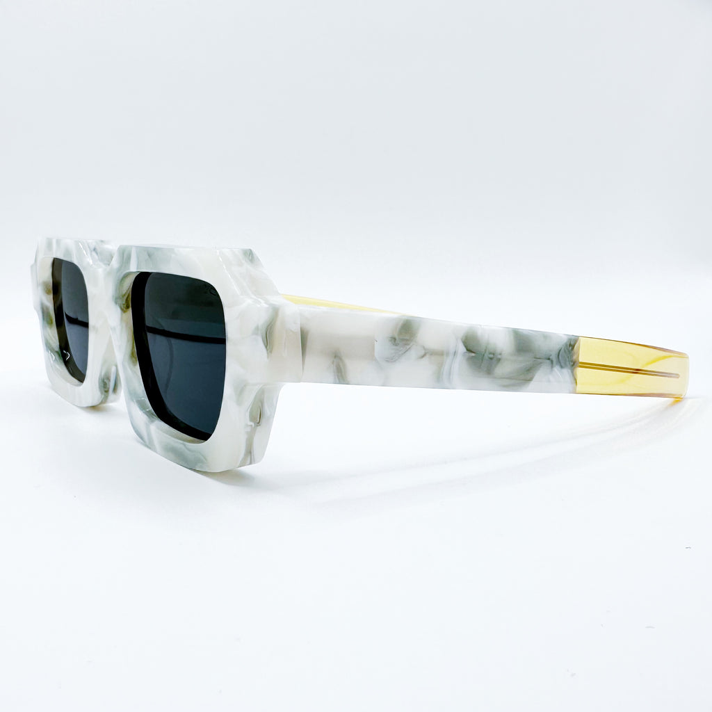 MARBLE WHITE